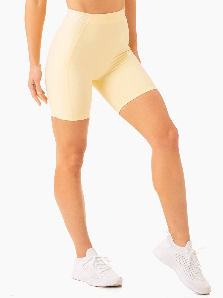 Ryderwear Level Up High Waisted Scrunch Shorts Butter | PYZQ-47591