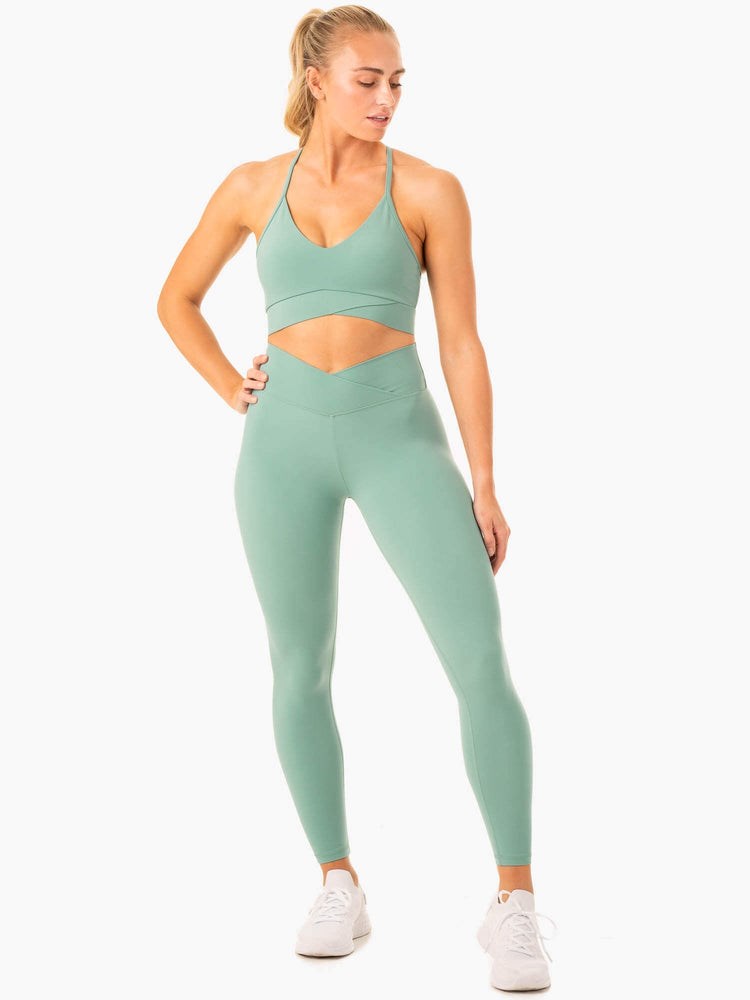 Ryderwear Serene Cross Over Scrunch Leggings Zelene | KGTZ-30451