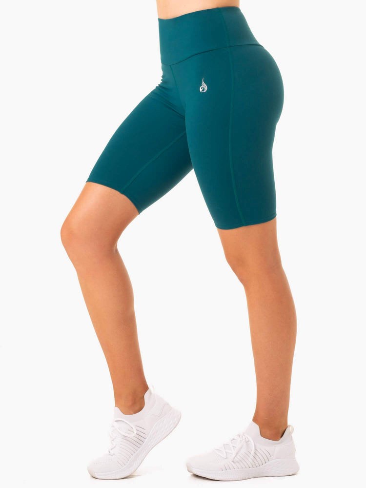 Ryderwear Staples Scrunch Bum Bike Shorts Emerald | NQFR-30167