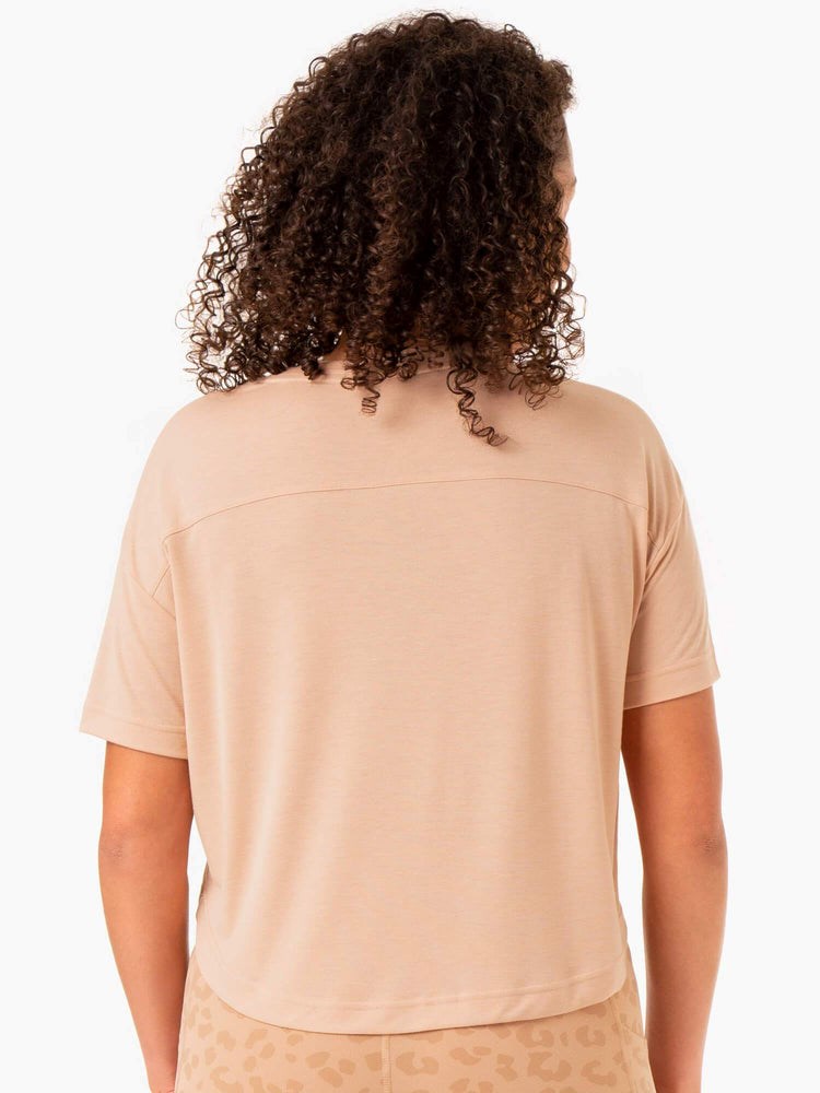 Ryderwear Ultra Scoop T-Shirt Tan | CSDJ-27054